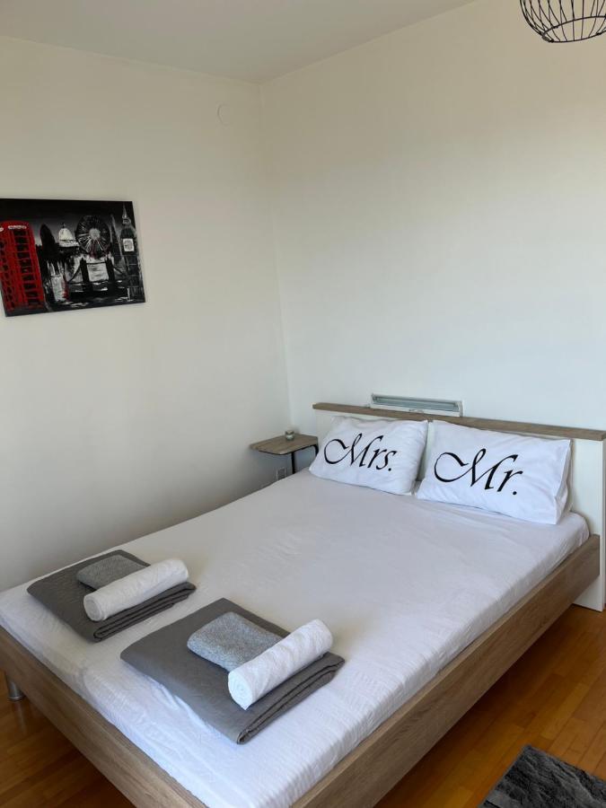 Apartments Cvjetkovic Mlini Eksteriør bilde